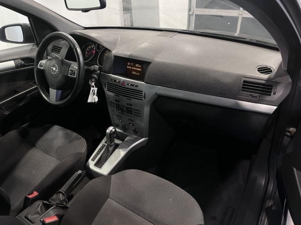 Opel Astra H Рестайлинг с пробегом 2010 года, цена 595 000 рублей, 166220 км, хэтчбек, Автокод Объявления