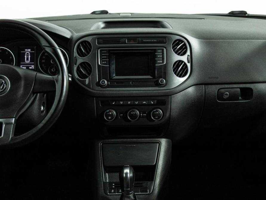 Volkswagen Tiguan I Рестайлинг Санкт-Петербург  - изображение 15