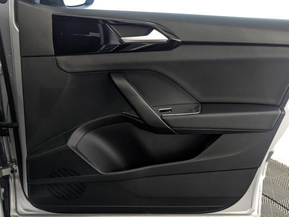Volkswagen Taos I с пробегом 2021 года, цена 2 290 000 рублей, 116994 км, внедорожник, Автокод Объявления
