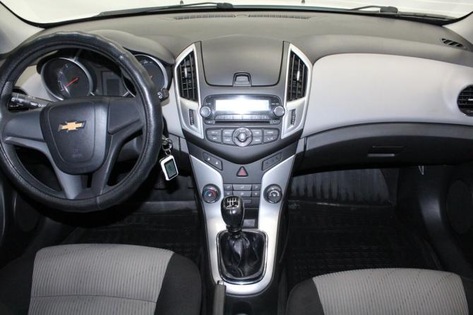 Chevrolet Cruze I Рестайлинг с пробегом 2013 года, цена 650 000 рублей, 112955 км, хэтчбек, Автокод Объявления