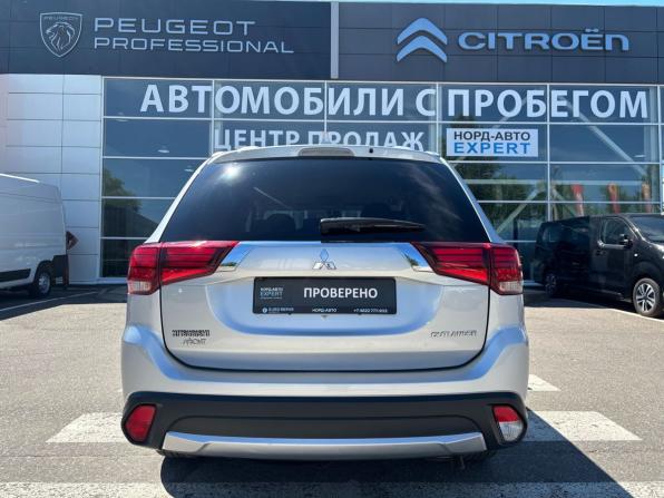 Mitsubishi Outlander III Рестайлинг 3 с пробегом 2018 года, цена 2 110 000 рублей, 84447 км, внедорожник, Автокод Объявления