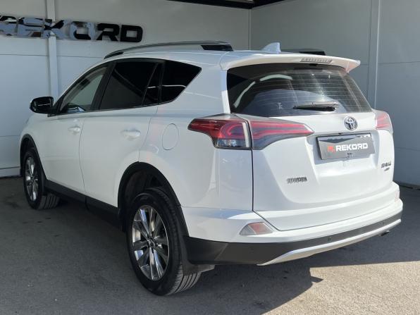Toyota RAV4 IV (XA40) Рестайлинг с пробегом 2015 года, цена 2 549 000 рублей, 224833 км, внедорожник, Автокод Объявления