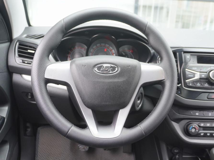 Lada (ВАЗ) Vesta I Москва  - изображение 14