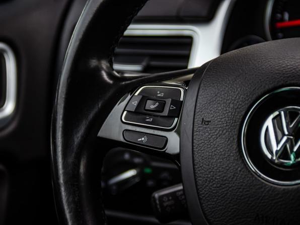 Volkswagen Touareg II Рестайлинг с пробегом 2015 года, цена 3 200 000 рублей, 131505 км, внедорожник, Автокод Объявления
