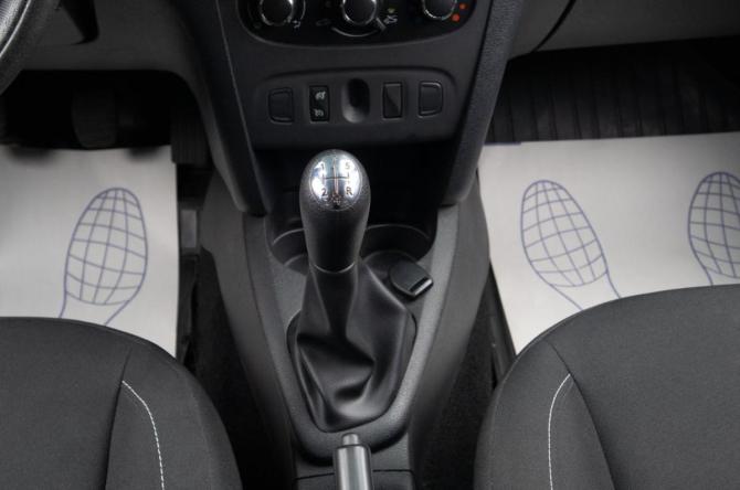 Renault Sandero II с пробегом 2016 года, цена 949 000 рублей, 86200 км, хэтчбек, Автокод Объявления