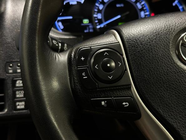 Toyota Esquire I с пробегом 2015 года, цена 1 800 000 рублей, 175336 км, минивэн, Автокод Объявления