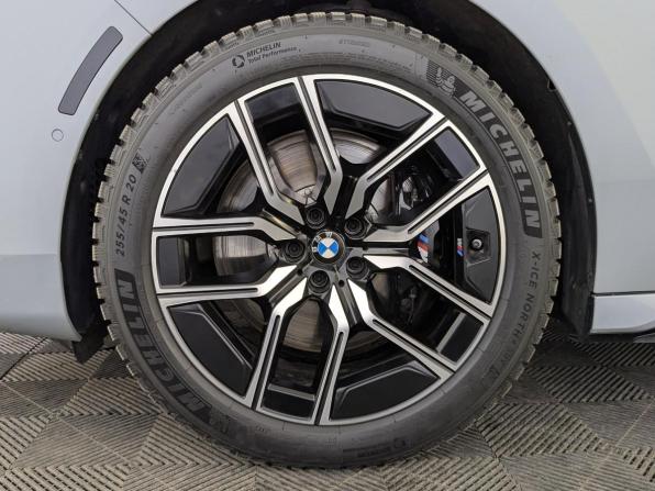 BMW 7 серии VII (G70) с пробегом 2022 года, цена 15 900 000 рублей, 15422 км, седан, Автокод Объявления