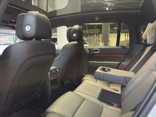 Новый Li Auto (Lixiang) L6 2025 года, цена 8 990 000 рублей, внедорожник, Автокод Объявления