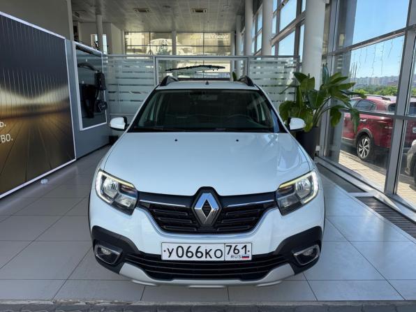 Renault Sandero II Рестайлинг с пробегом 2018 года, цена 940 000 рублей, 176604 км, хэтчбек, Автокод Объявления