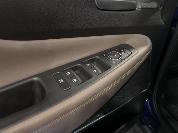 Hyundai Santa Fe IV с пробегом 2019 года, цена 2 800 000 рублей, 104630 км, внедорожник, Автокод Объявления