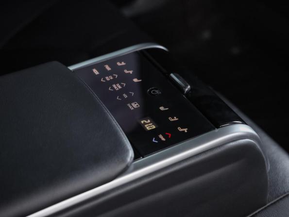 Toyota Camry VIII (XV70) с пробегом 2018 года, цена 2 899 000 рублей, 112275 км, седан, Автокод Объявления