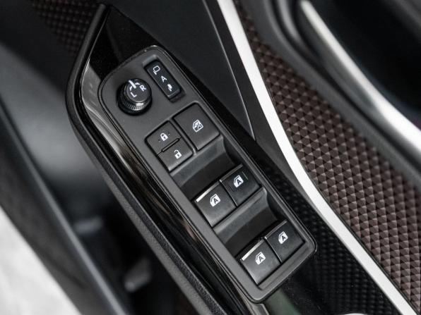 Toyota C-HR I с пробегом 2018 года, цена 1 845 000 рублей, 45406 км, внедорожник, Автокод Объявления