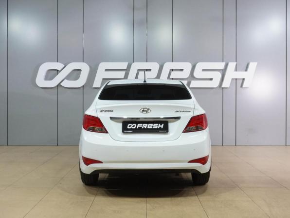 Hyundai Solaris I Рестайлинг с пробегом 2014 года, цена 1 055 000 рублей, 188721 км, седан, Автокод Объявления