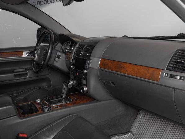 Volkswagen Touareg I Рестайлинг с пробегом 2008 года, цена 803 000 рублей, 261677 км, внедорожник, Автокод Объявления
