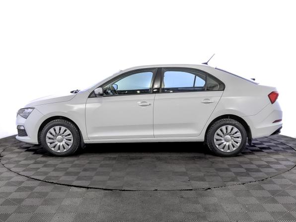Skoda Rapid II с пробегом 2022 года, цена 1 740 000 рублей, 50751 км, лифтбек, Автокод Объявления