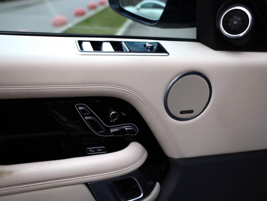 Land Rover Range Rover IV Рестайлинг Санкт-Петербург  - изображение 24