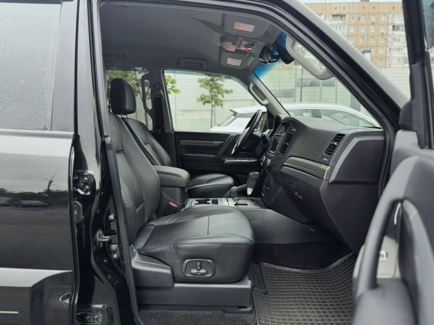 Mitsubishi Pajero IV Рестайлинг 1 Санкт-Петербург  - изображение 26