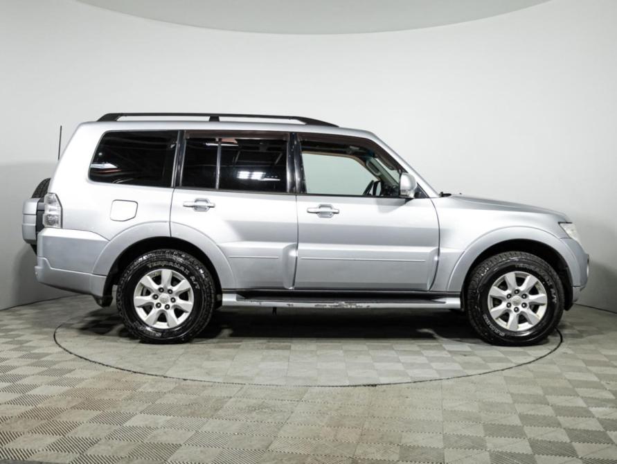 Mitsubishi Pajero IV Санкт-Петербург  - изображение 4
