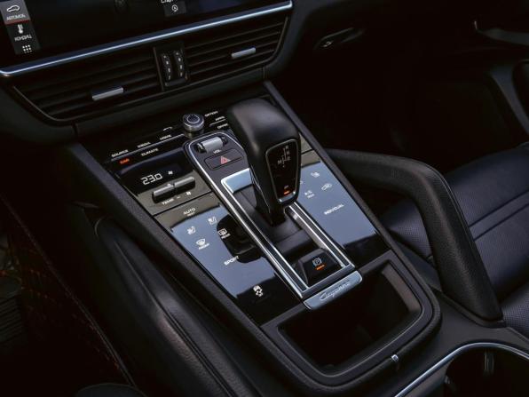 Porsche Cayenne III с пробегом 2019 года, цена 6 699 000 рублей, 19931 км, внедорожник, Автокод Объявления