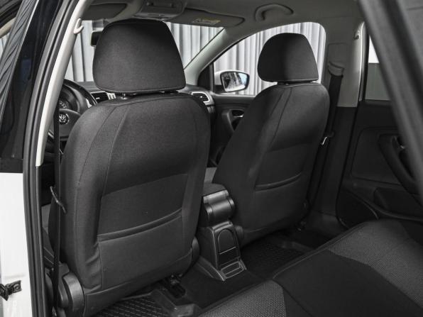Volkswagen Polo V Рестайлинг с пробегом 2017 года, цена 1 348 000 рублей, 99909 км, седан, Автокод Объявления