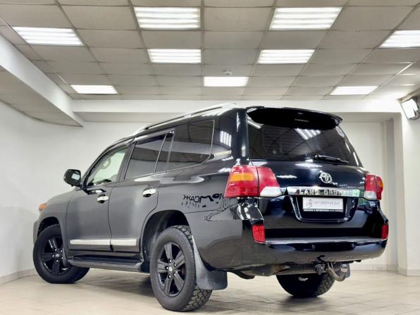 Toyota Land Cruiser 200 Series Рестайлинг 1 с пробегом 2014 года, цена 3 680 000 рублей, 253318 км, внедорожник, Автокод Объявления