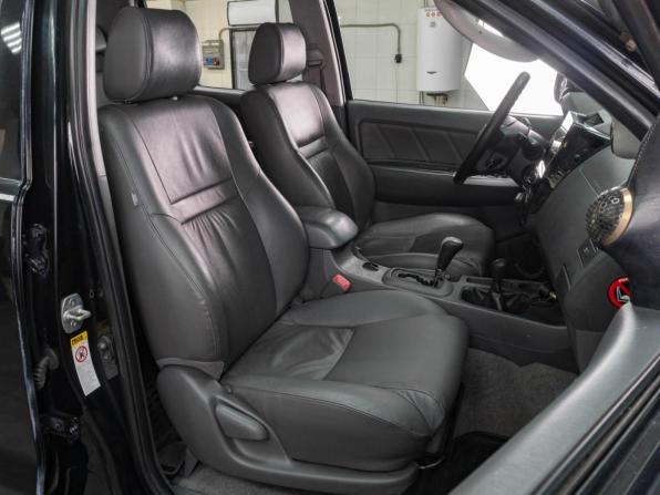Toyota Hilux VII Рестайлинг с пробегом 2013 года, цена 2 675 000 рублей, 285999 км, offers.body_type.unknown, Автокод Объявления