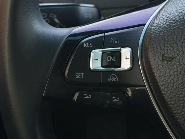 Volkswagen Golf VII с пробегом 2013 года, цена 1 050 000 рублей, 249657 км, хэтчбек, Автокод Объявления