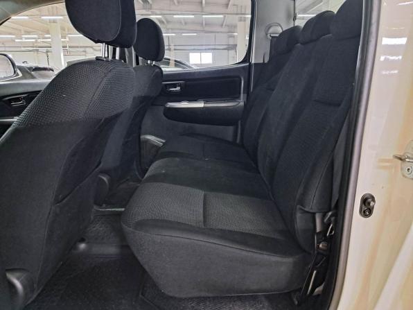 Toyota Hilux VII Рестайлинг с пробегом 2014 года, цена 1 830 000 рублей, 267368 км, offers.body_type.unknown, Автокод Объявления