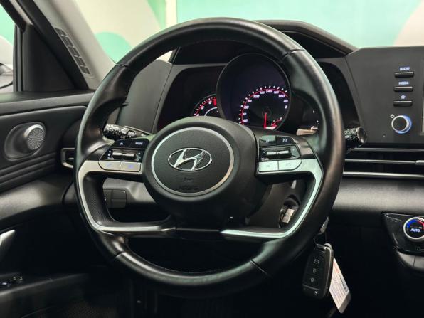 Hyundai Elantra VII (CN7) с пробегом 2021 года, цена 1 780 000 рублей, 56228 км, седан, Автокод Объявления