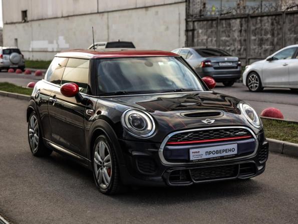 Mini Hatch III (F55/F56) с пробегом 2016 года, цена 1 989 000 рублей, 194590 км, хэтчбек, Автокод Объявления