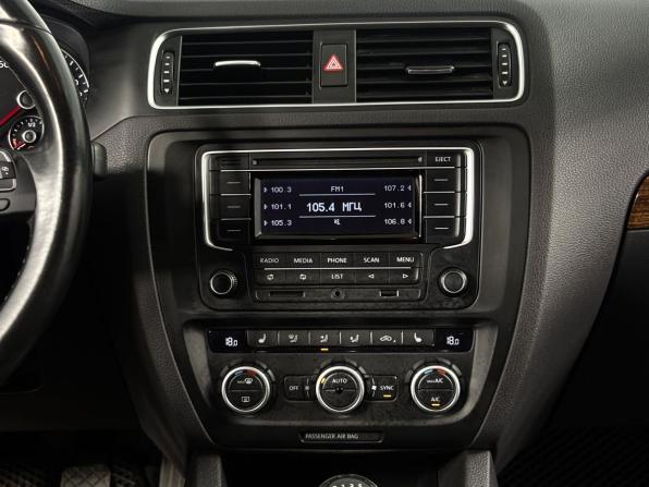 Volkswagen Jetta VI Рестайлинг с пробегом 2014 года, цена 1 370 000 рублей, 102731 км, седан, Автокод Объявления