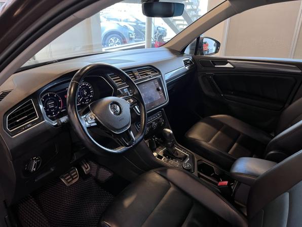 Volkswagen Tiguan II с пробегом 2018 года, цена 2 330 000 рублей, 151150 км, внедорожник, Автокод Объявления