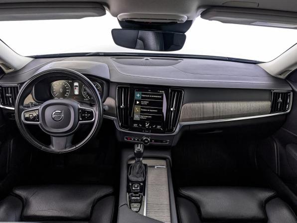 Volvo S90 II Рестайлинг с пробегом 2021 года, цена 2 890 000 рублей, 167012 км, седан, Автокод Объявления