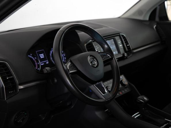 Skoda Karoq I с пробегом 2020 года, цена 1 949 000 рублей, 156315 км, внедорожник, Автокод Объявления
