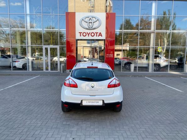 Renault Megane III Рестайлинг с пробегом 2014 года, цена 899 000 рублей, 152266 км, хэтчбек, Автокод Объявления