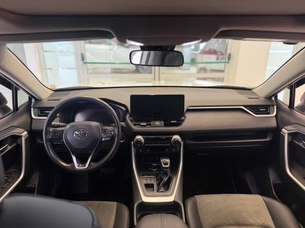 Toyota RAV4 V (XA50) с пробегом 2023 года, цена 3 760 500 рублей, 23792 км, внедорожник, Автокод Объявления