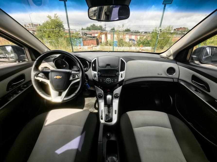 Chevrolet Cruze I Рестайлинг Санкт-Петербург  - изображение 12