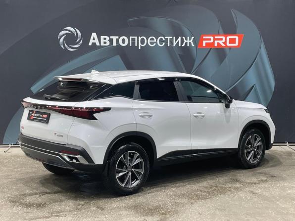 Omoda C5 I Рестайлинг с пробегом 2024 года, цена 1 680 000 рублей, 17700 км, внедорожник, Автокод Объявления