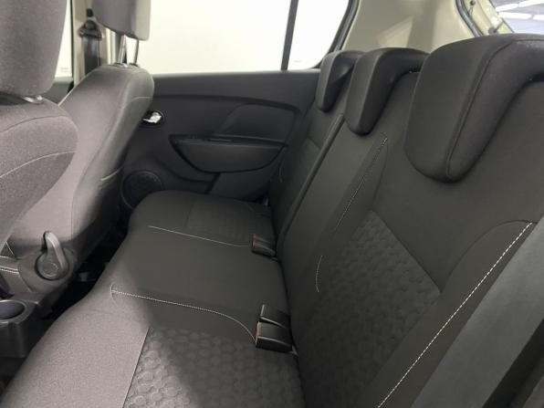 Renault Sandero II Рестайлинг с пробегом 2019 года, цена 1 160 000 рублей, 21399 км, хэтчбек, Автокод Объявления