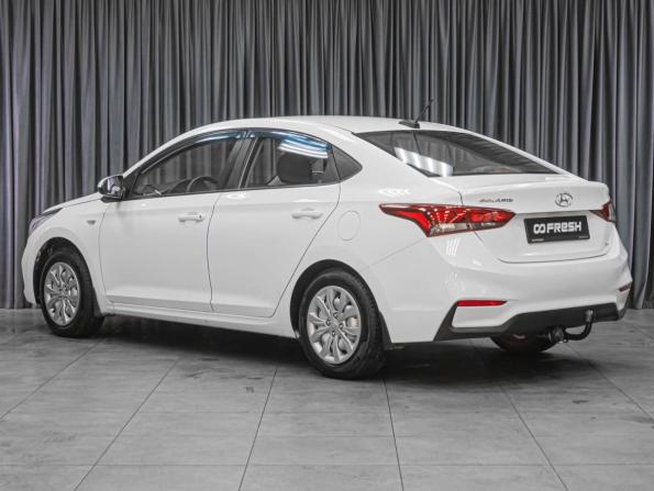 Hyundai Solaris II с пробегом 2018 года, цена 1 099 000 рублей, 164494 км, седан, Автокод Объявления
