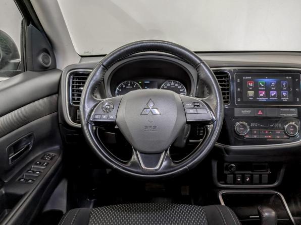 Mitsubishi Outlander III Рестайлинг 2 с пробегом 2018 года, цена 1 925 000 рублей, 117278 км, внедорожник, Автокод Объявления