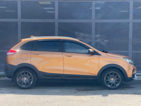 Lada (ВАЗ) XRAY I с пробегом 2018 года, цена 1 125 000 рублей, 87760 км, хэтчбек, Автокод Объявления