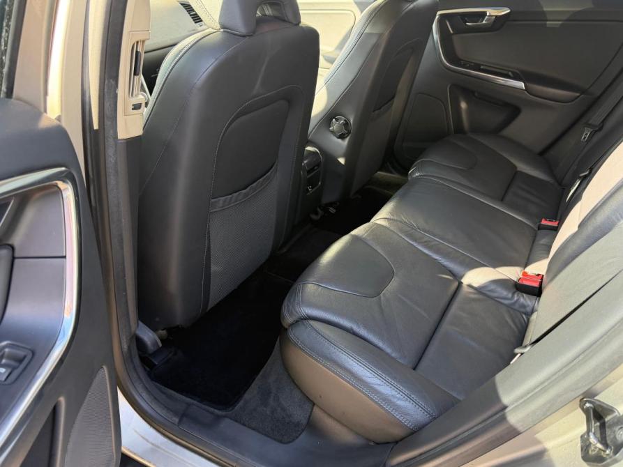 Volvo XC60 I Санкт-Петербург  - изображение 13