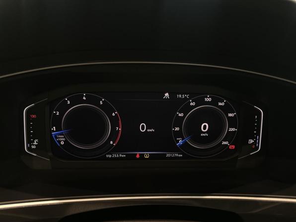 Volkswagen Tiguan II с пробегом 2019 года, цена 2 150 000 рублей, 201279 км, внедорожник, Автокод Объявления