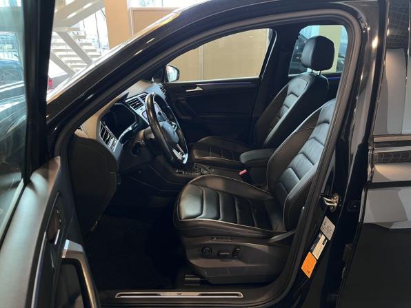 Volkswagen Tiguan II Рестайлинг с пробегом 2021 года, цена 3 080 000 рублей, 141957 км, внедорожник, Автокод Объявления