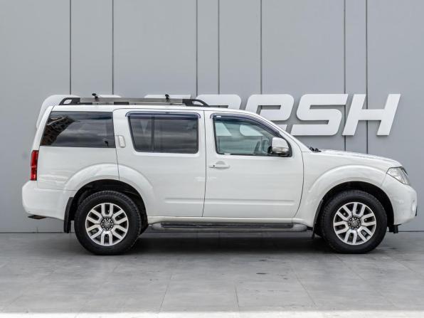 Nissan Pathfinder III Рестайлинг с пробегом 2013 года, цена 1 770 000 рублей, 192992 км, внедорожник, Автокод Объявления