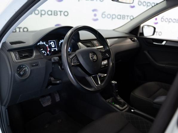 Skoda Rapid I Рестайлинг с пробегом 2017 года, цена 1 400 000 рублей, 140676 км, лифтбек, Автокод Объявления