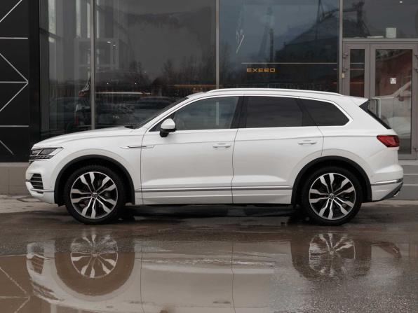 Volkswagen Touareg III с пробегом 2021 года, цена 5 380 000 рублей, 124168 км, внедорожник, Автокод Объявления