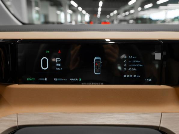 GAC Trumpchi E8 с пробегом 2024 года, цена 4 750 000 рублей, 50 км, минивэн, Автокод Объявления