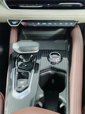 Geely Monjaro I с пробегом 2023 года, цена 2 899 000 рублей, 52345 км, внедорожник, Автокод Объявления